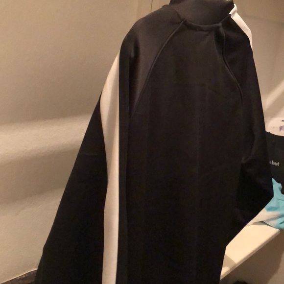 Sweater - Picture 3 of 3